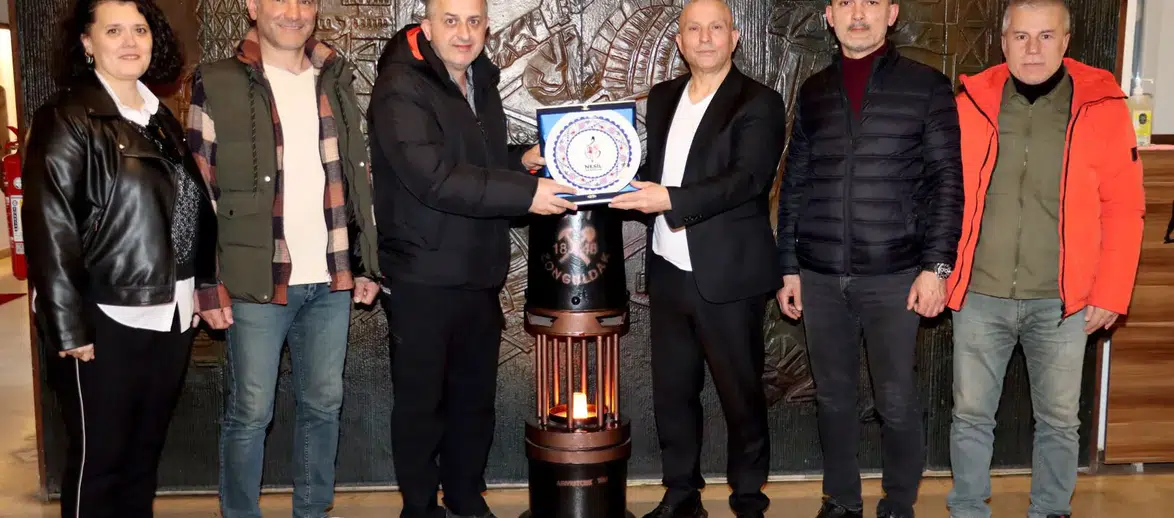 Nesil Halk Oyunları Ekibi, Tayfun Demir'i ziyaret etti