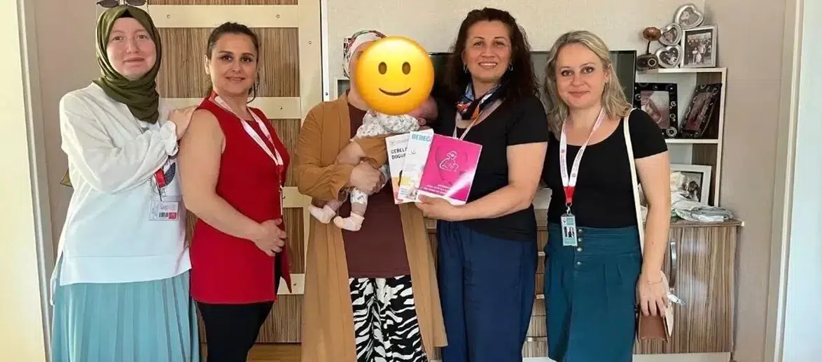 Gebelere ve lohusalara ev ziyaretiyle uzman desteği