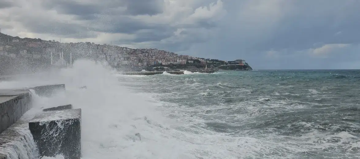 Zonguldak'ta fırtına uyarısı, rüzgarın hızı 75 kilometreye çıkacak