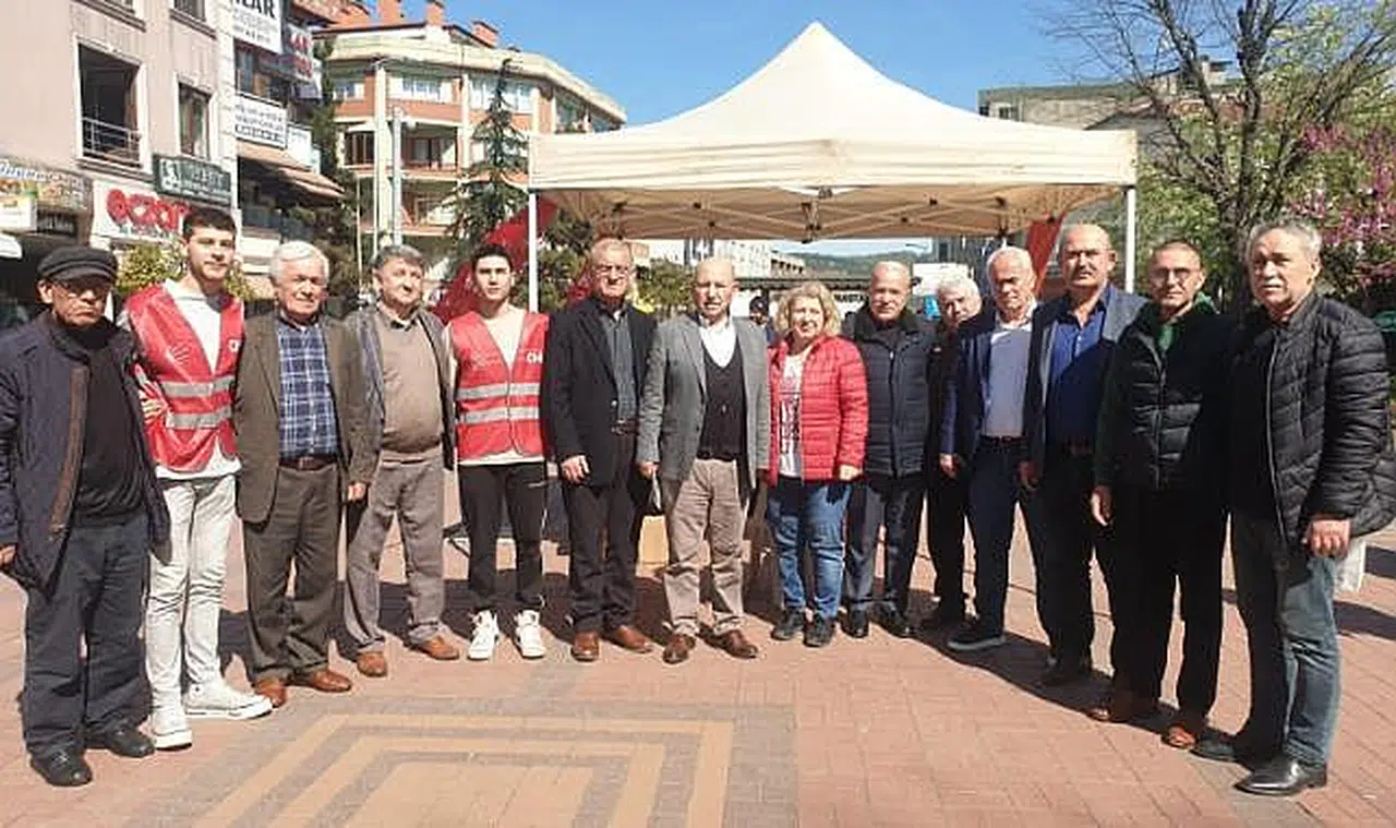 Çaycuma'da CHP'li gençler sahaya indi!