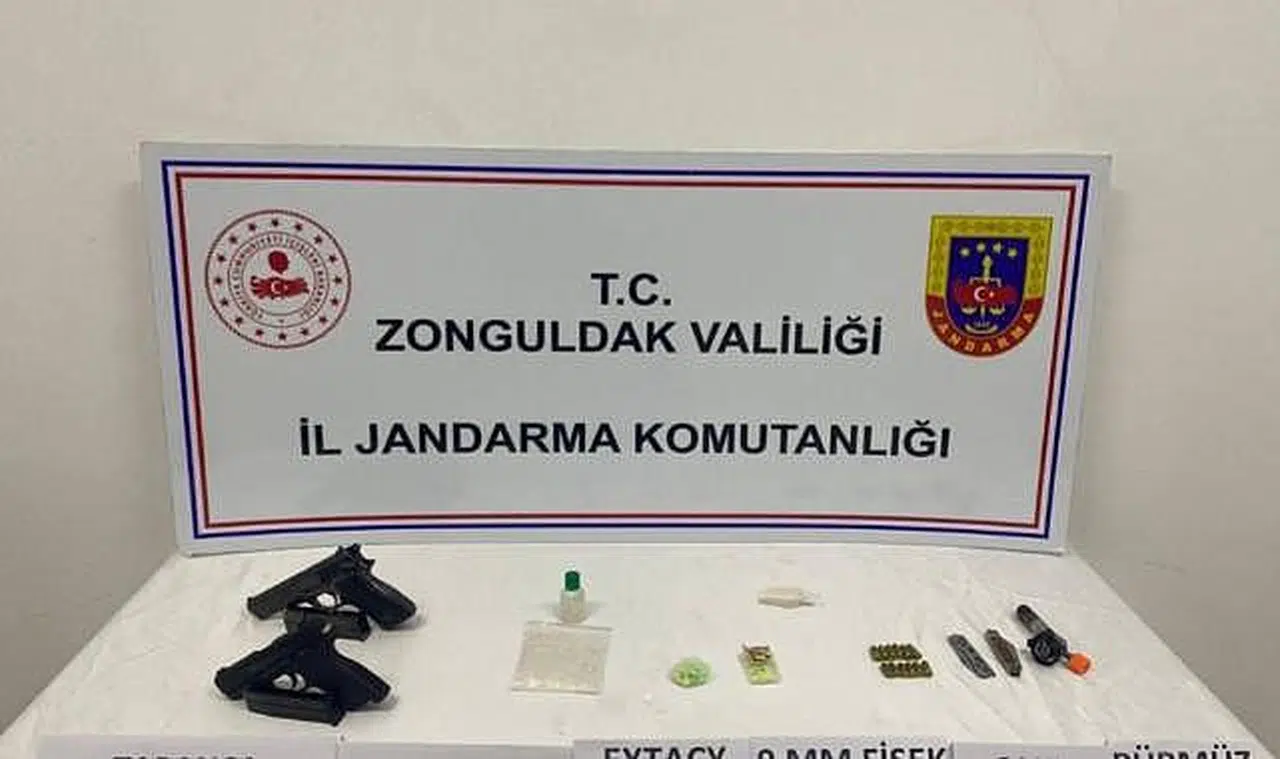 Jandarmanın durdurduğu araçtan uyuşturucu çıktı!