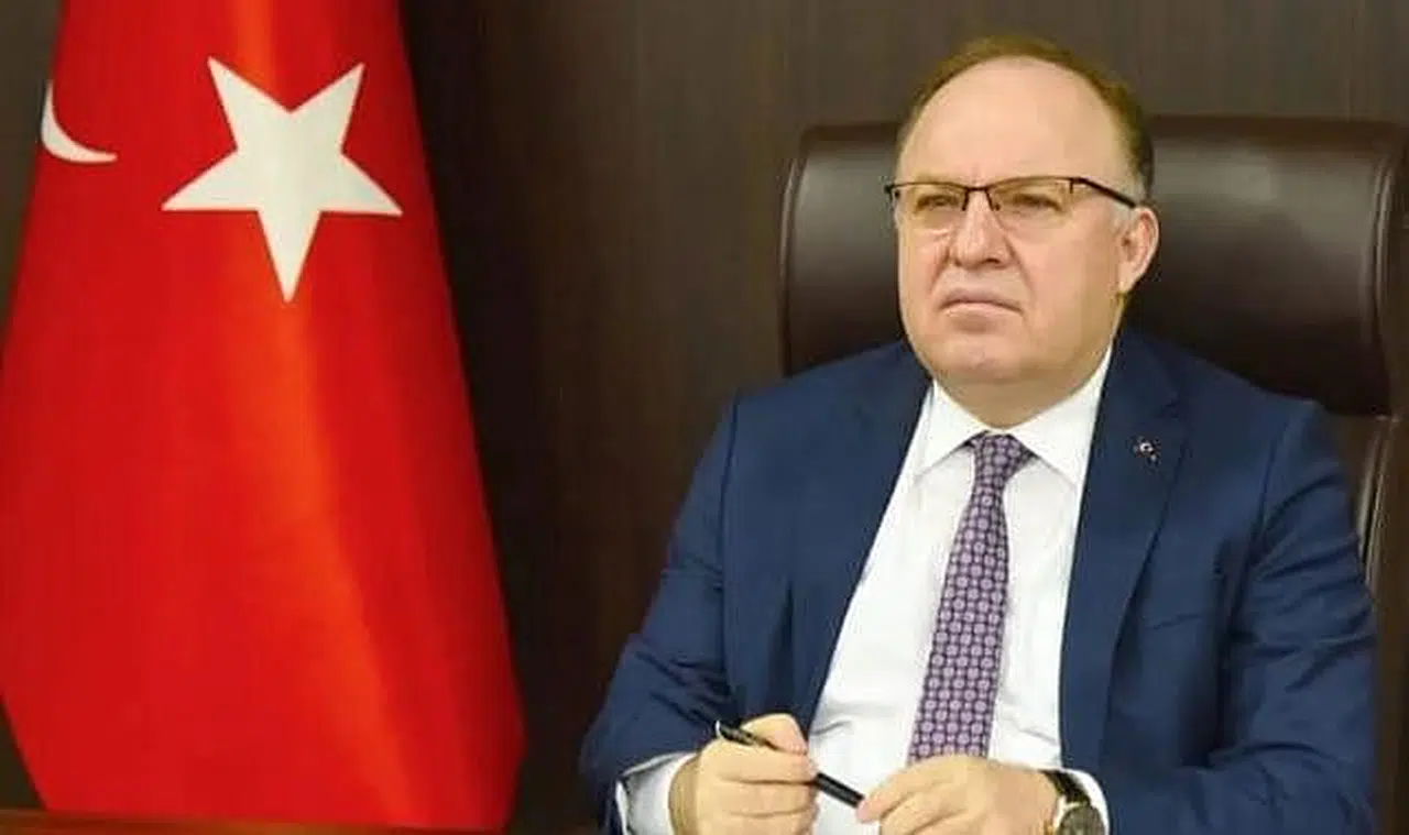 Vali Mustafa Tutulmaz 23 Nisan Bayramı'nı kutladı