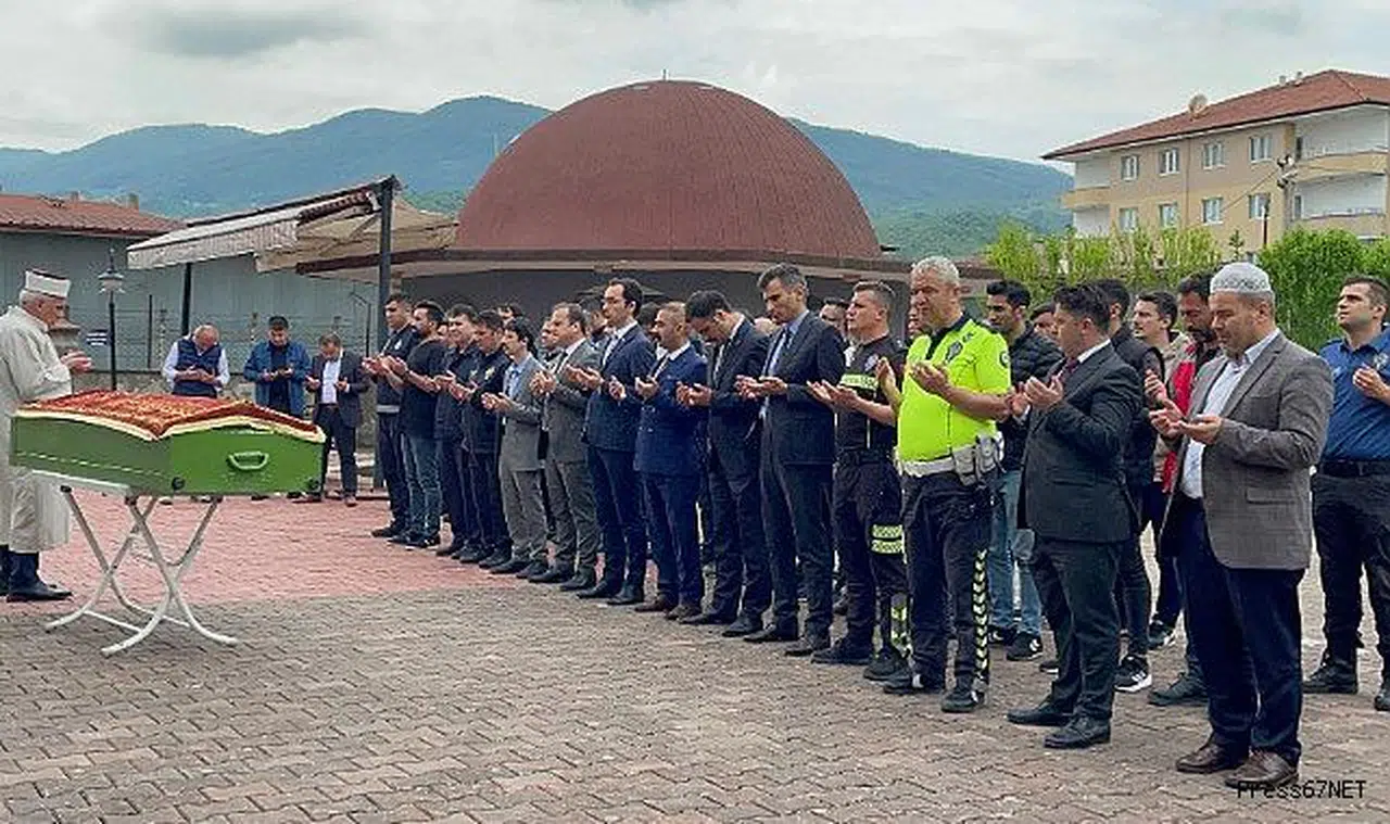 2 yaşındaki çocuk kimsesizler mezarlığına defnedildi