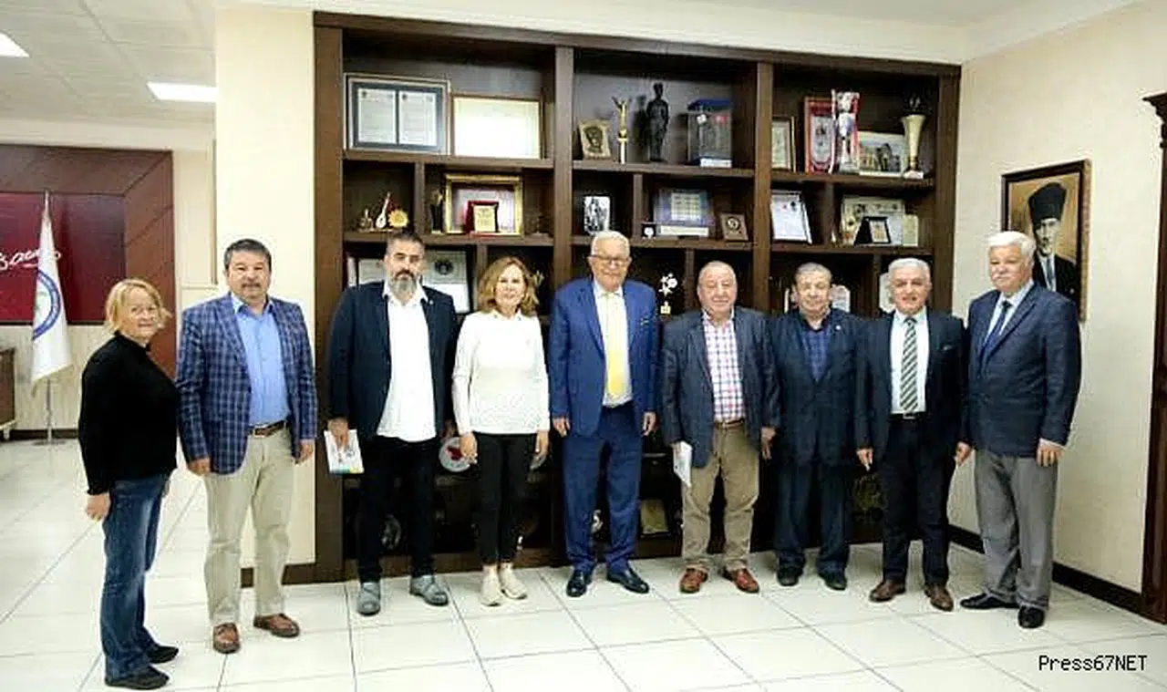 Başkan Posbıyık, CHP’li Önceki Dönem Başkanlarıyla Bir Araya Geldi