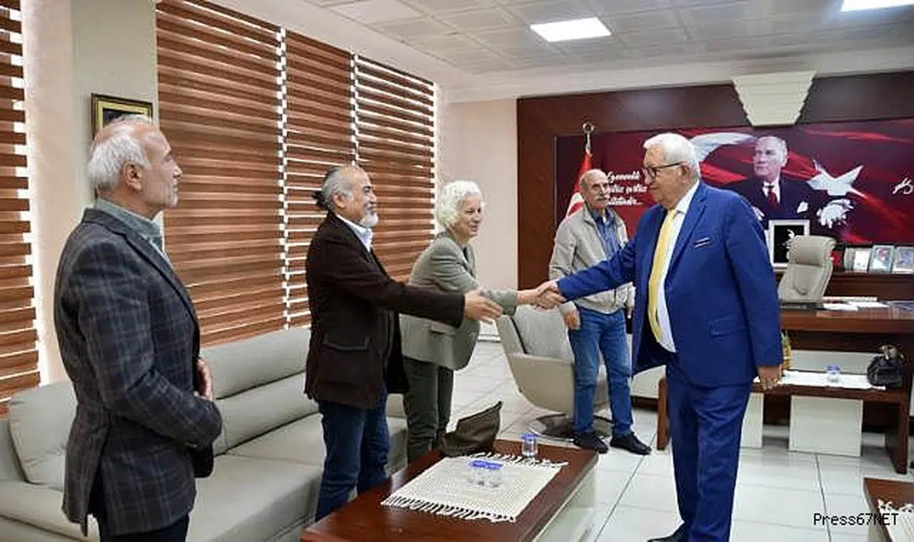 Başkan Posbıyık, ilçe başkanları ve demokratik toplum örgütü temsilcileriyle 2. Tur için biraraya geldi