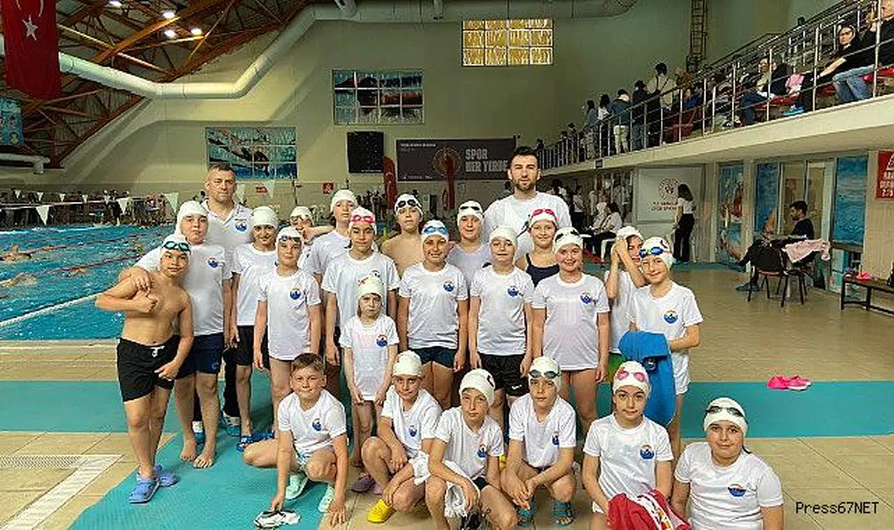 Çaycuma ilçesi yüzmede ödül tutulması yaşadı