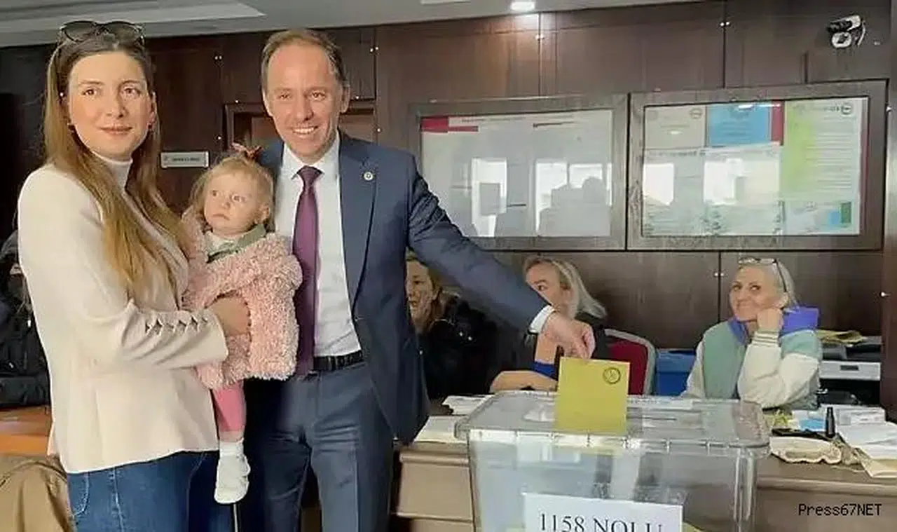 CHP Zonguldak Milletvekili Deniz Yavuzyılmaz oyunu kullandı