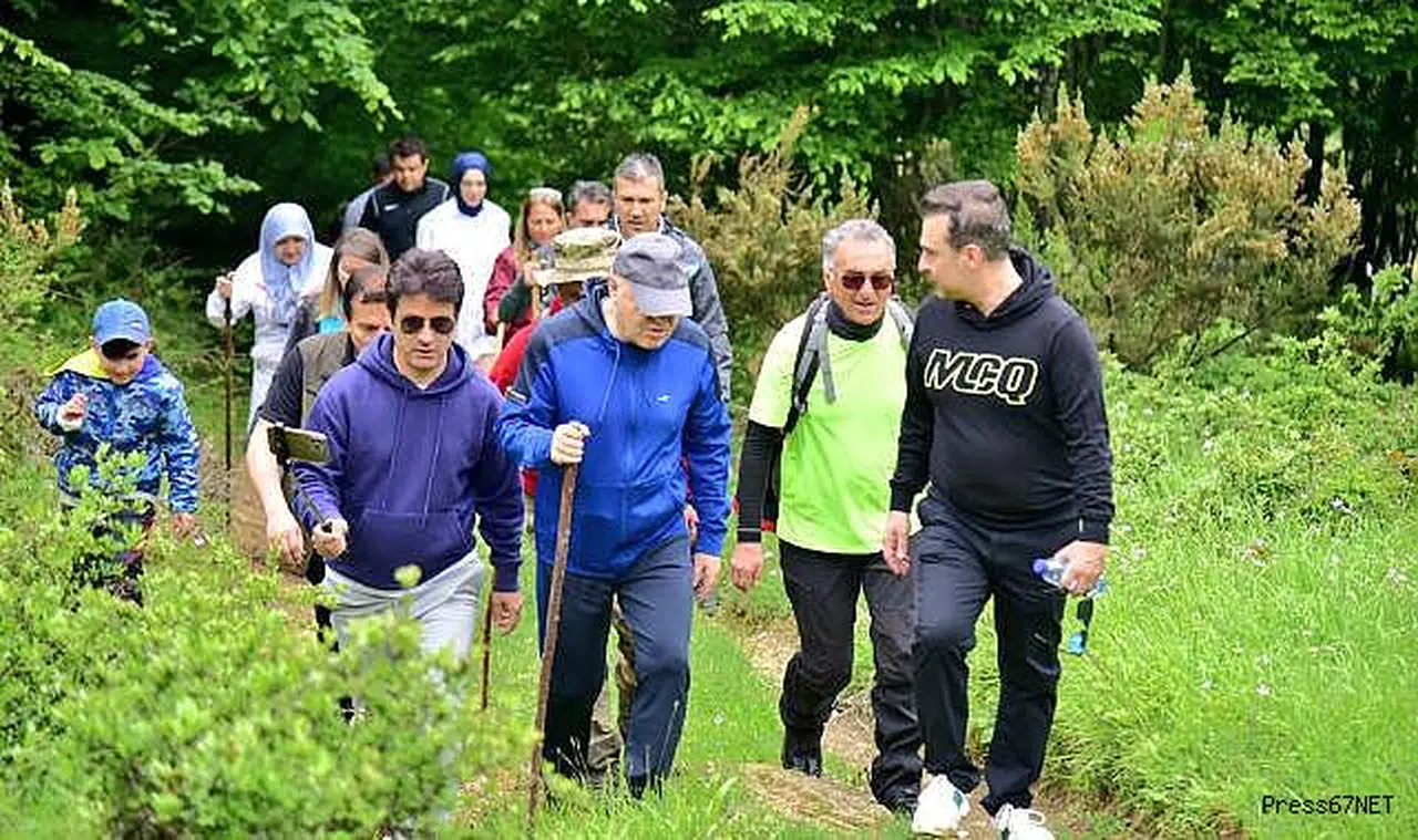 Doğa yürüyüşünde buluştular