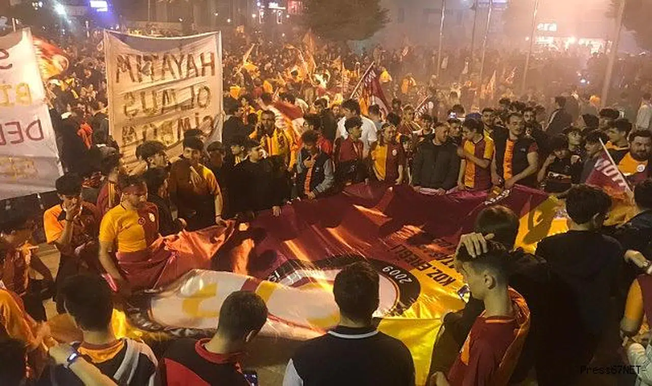 Galatasaray şampiyonluğunu ilan etti