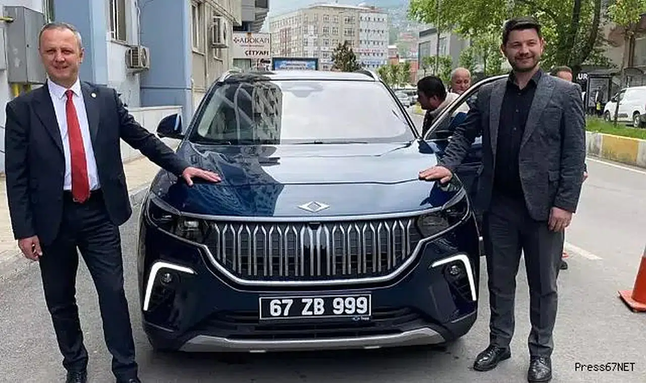 Gören fotoğraf için sıraya girdi! TOGG Zonguldak'ta mesaiye başladı