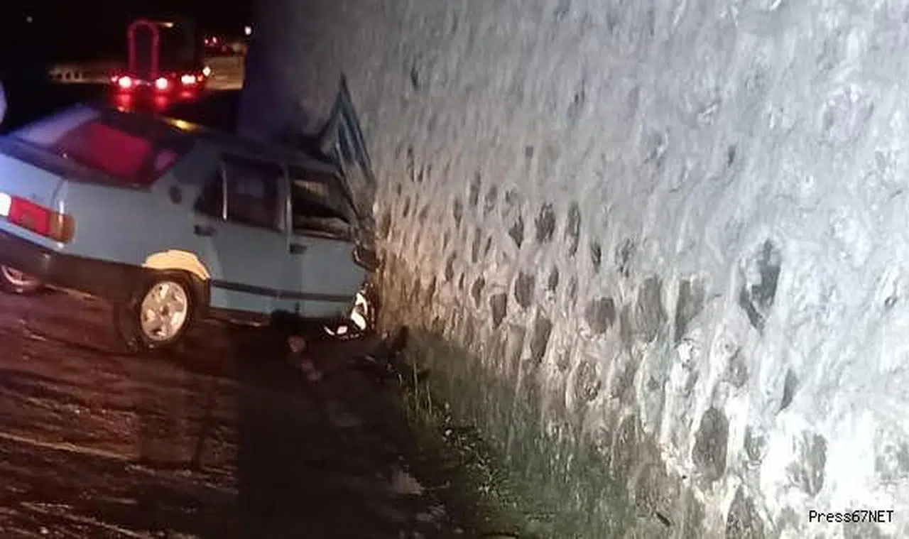 Ilıksu'da kaza... Motosikletle otomobil çarpıştı!