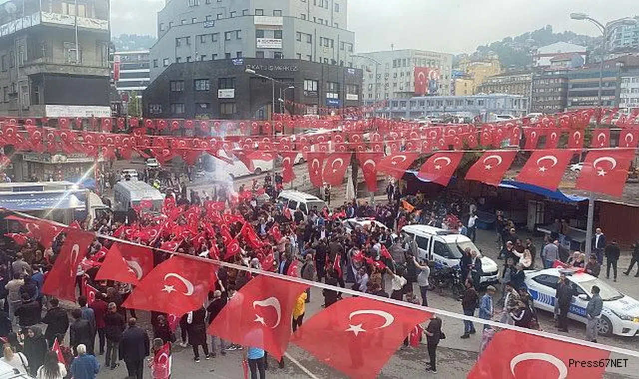 Kutlamalar başladı!