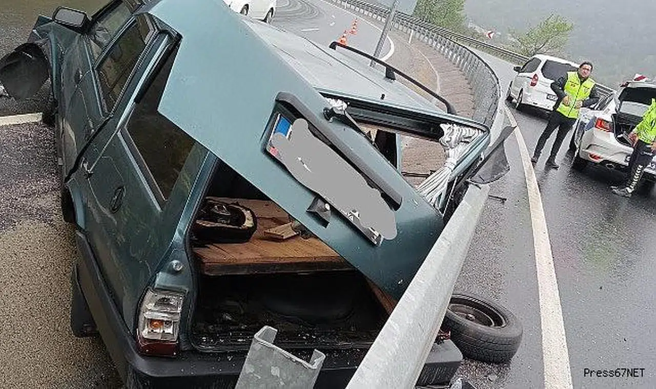 Ereğli yolunda feci kaza! Ölümden döndüler