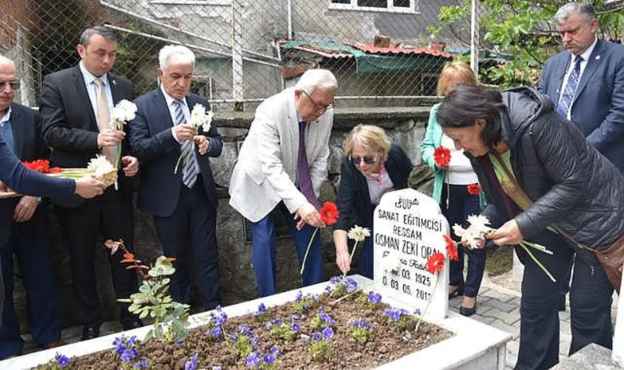 Osman Zeki Oral, vefatının 11. Yılında mezarı başında anıldı