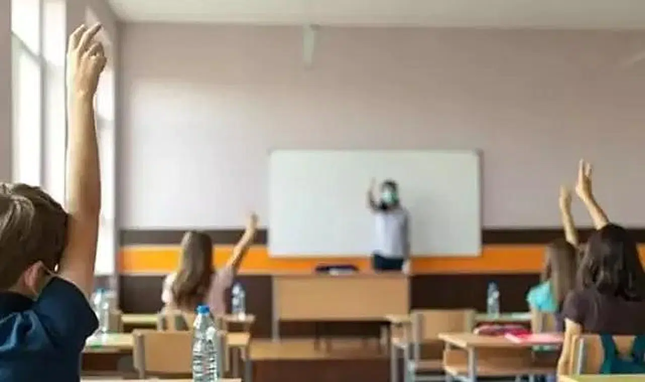 Seçimlerin ertesi günü eğitime ara veriliyor!