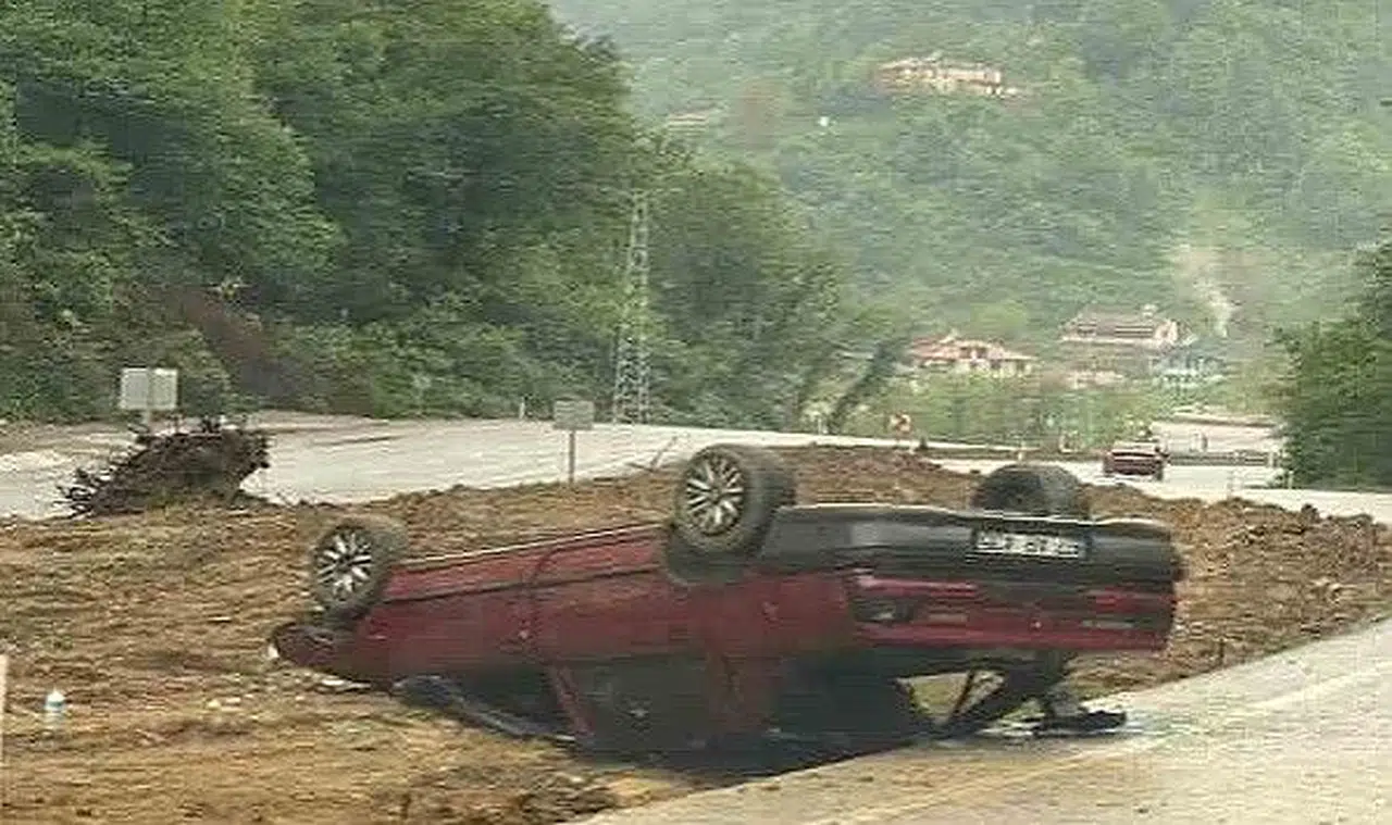 Sürücünün kontrolünden çıkan araç takla attı:1 yaralı
