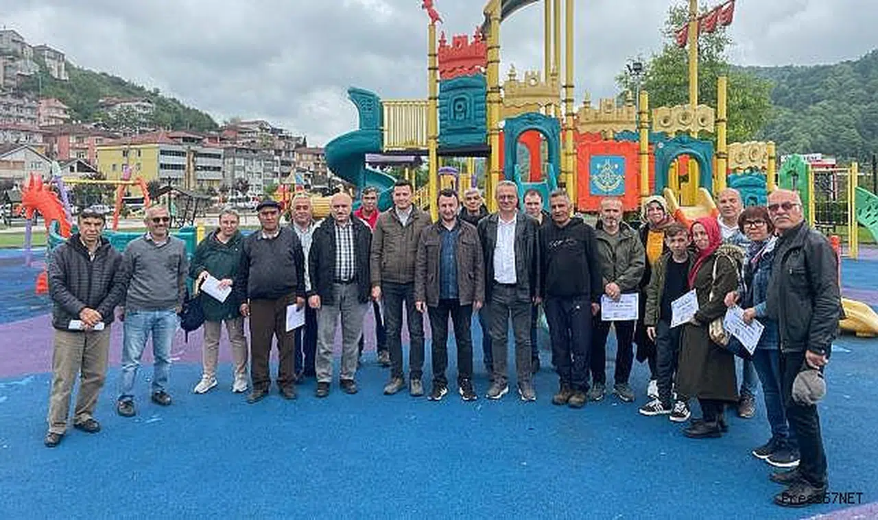 25 kursiyer ‘Uygulamalı Bahçıvanlık’ belgelerini aldı