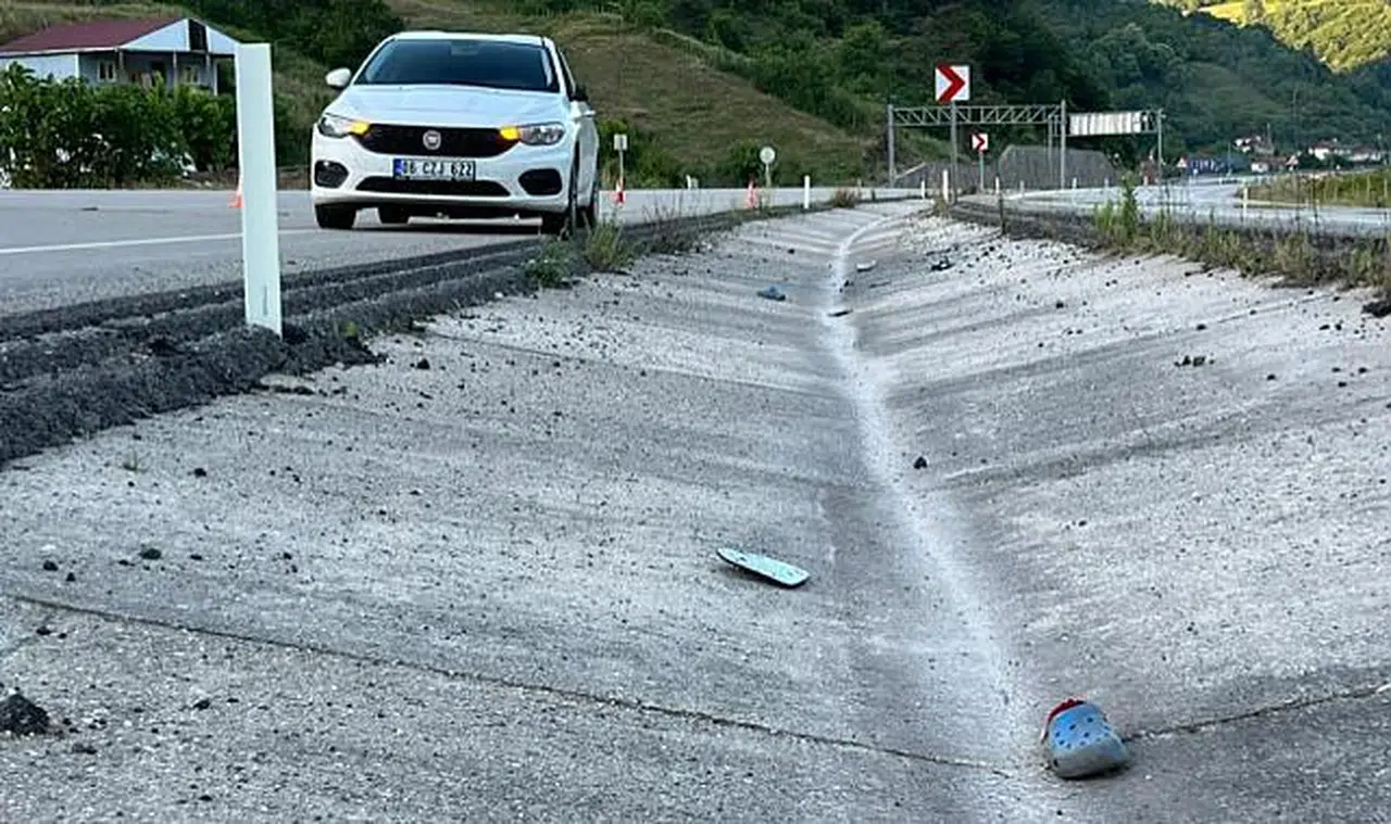 7 yaşındaki çocuğa otomobil çarptı.. Yaşam mücadelesi veriyor!