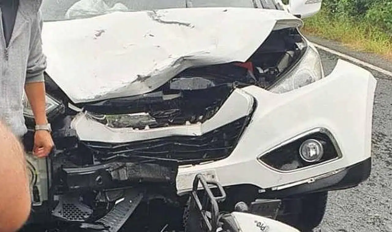 Otomobil ile motosiklet çarpıştı:1 yaralı