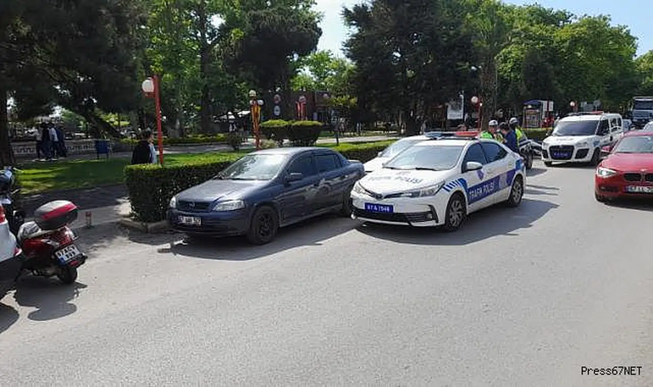 Aracından inmek için kapıyı açınca olanlar oldu!