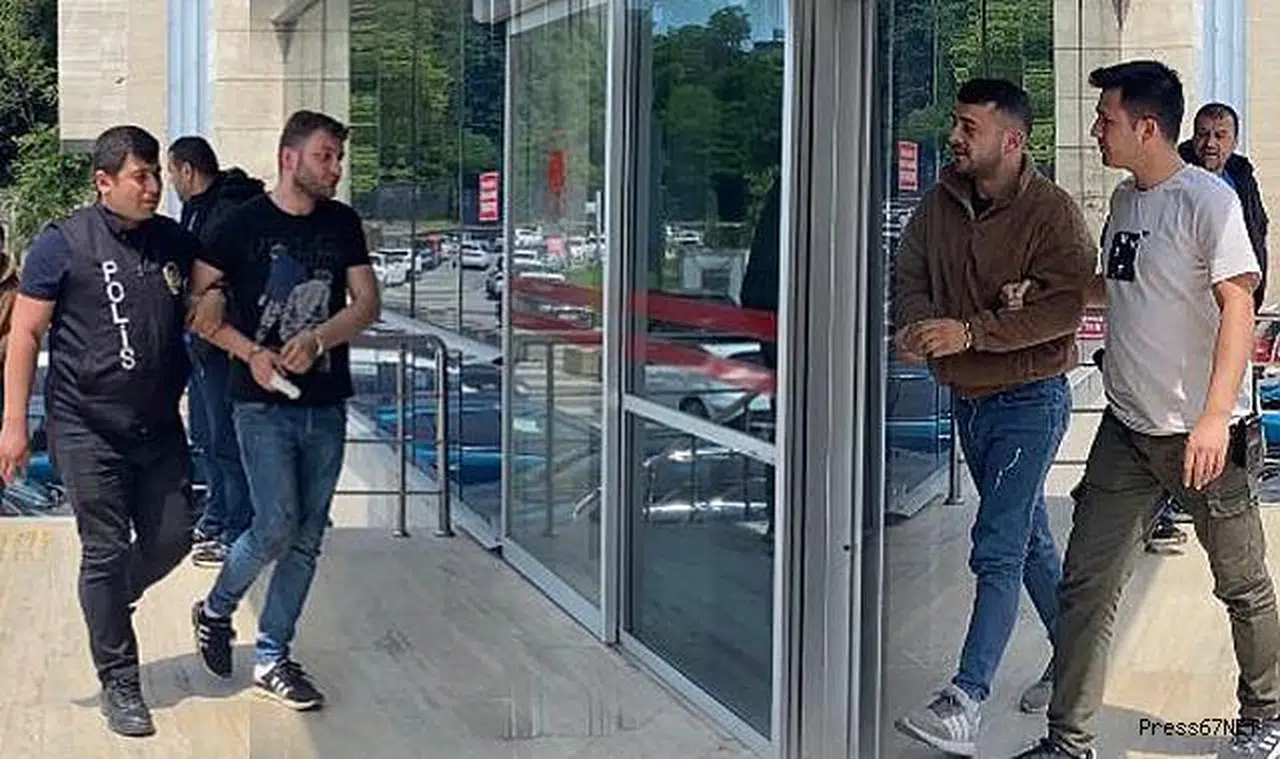 Belediye binasını basan saldırganlar adliyede!