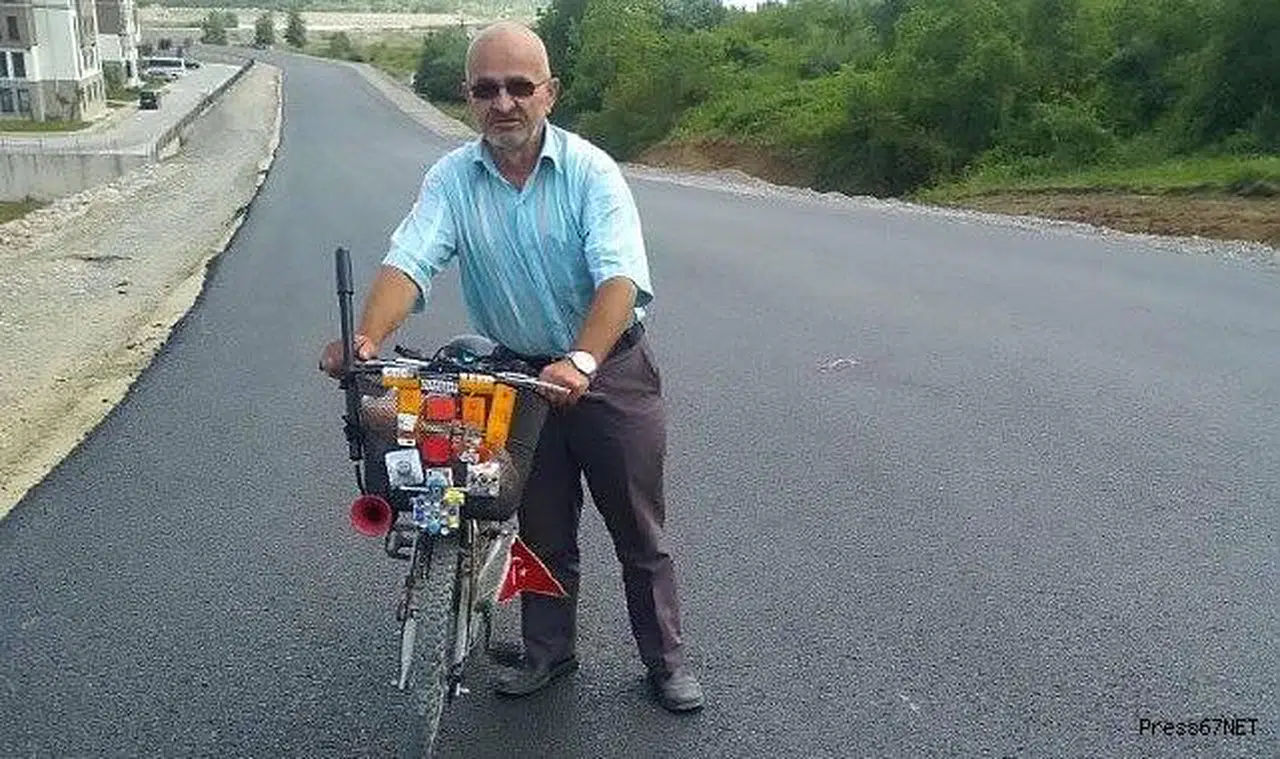 Bisikletiyle eve giderken kalp krizi geçirdi, hayatını kaybetti