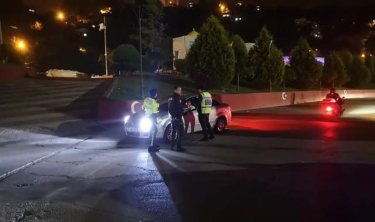 Polis kaçağı denetimde yakaladı!