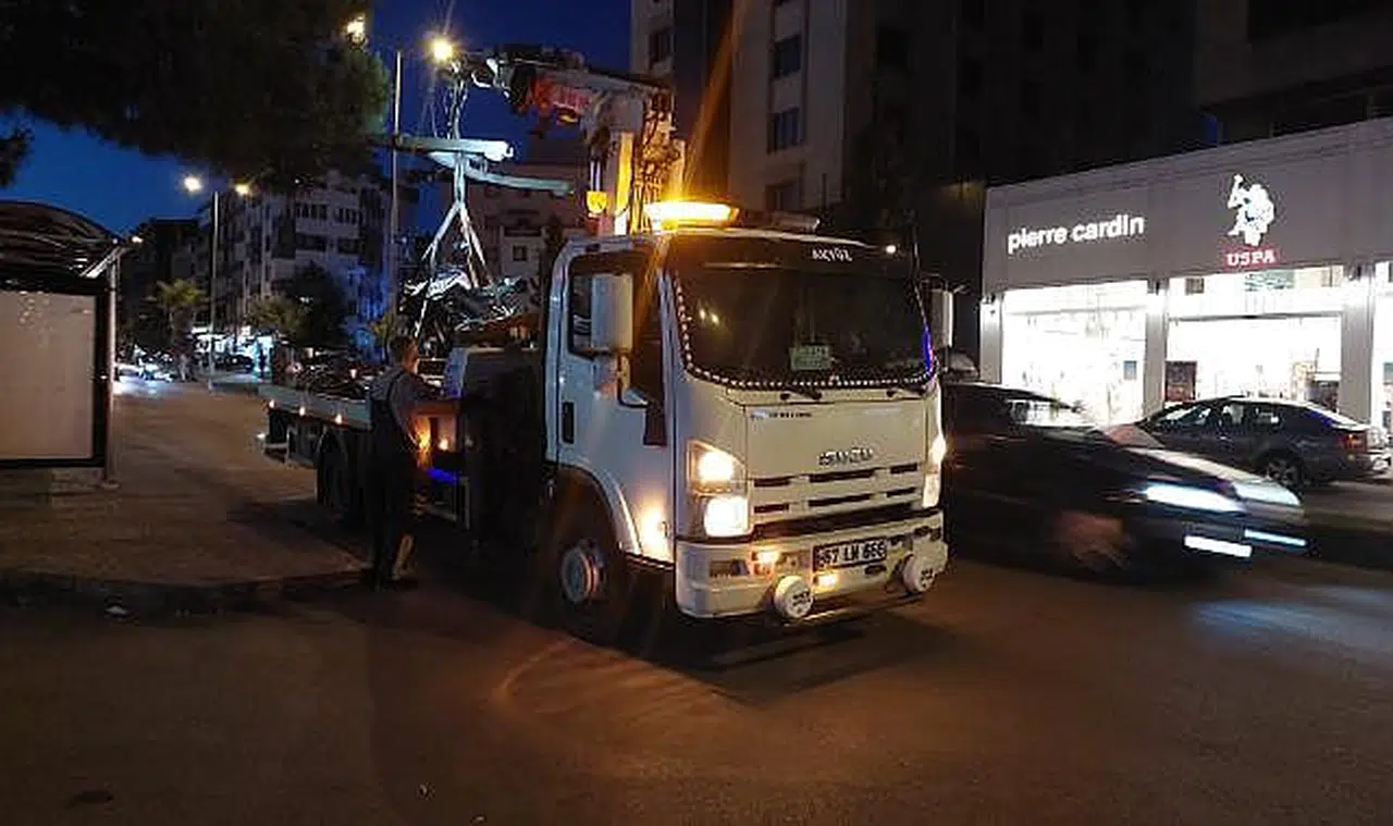 Polisin kestiği cezayı yırtıp, olay yerinden ayrılmak istedi