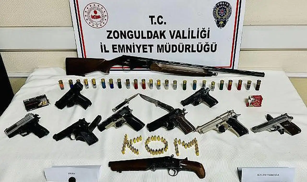 Polisten "kukla" operasyonu: 8 gözaltı