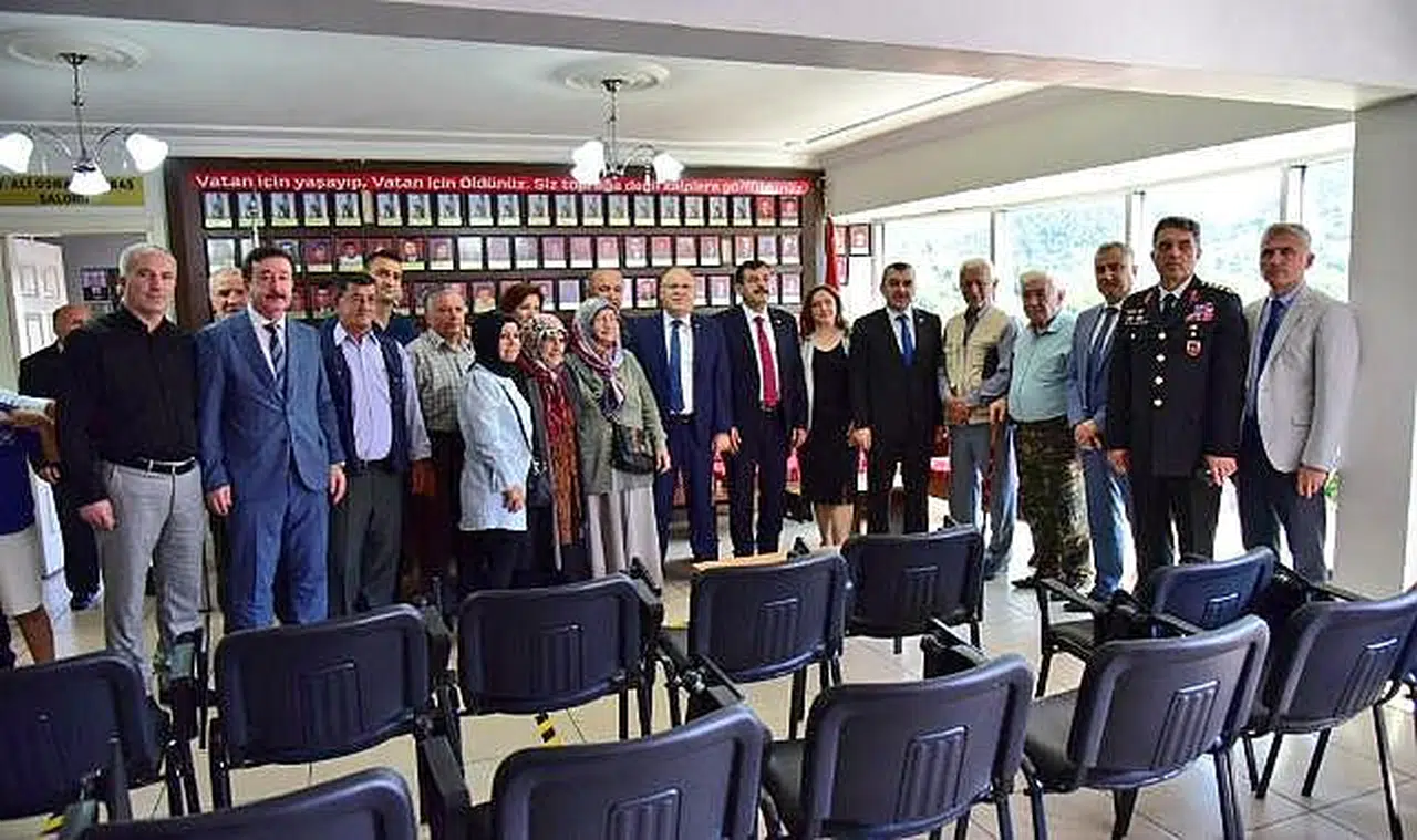Şehit ailelerine anlamlı ziyaret