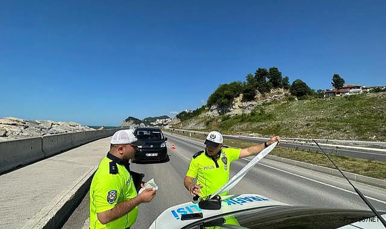 Sürücüler dikkat! Kilimli Tünellerinde aşırı hızla giden radara yakalandı