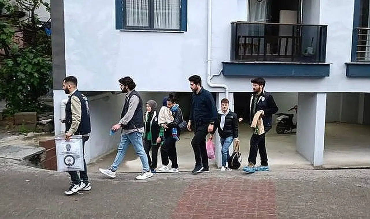 Tiktok operasyonu Zonguldak'a sıçradı! 2 gözaltı