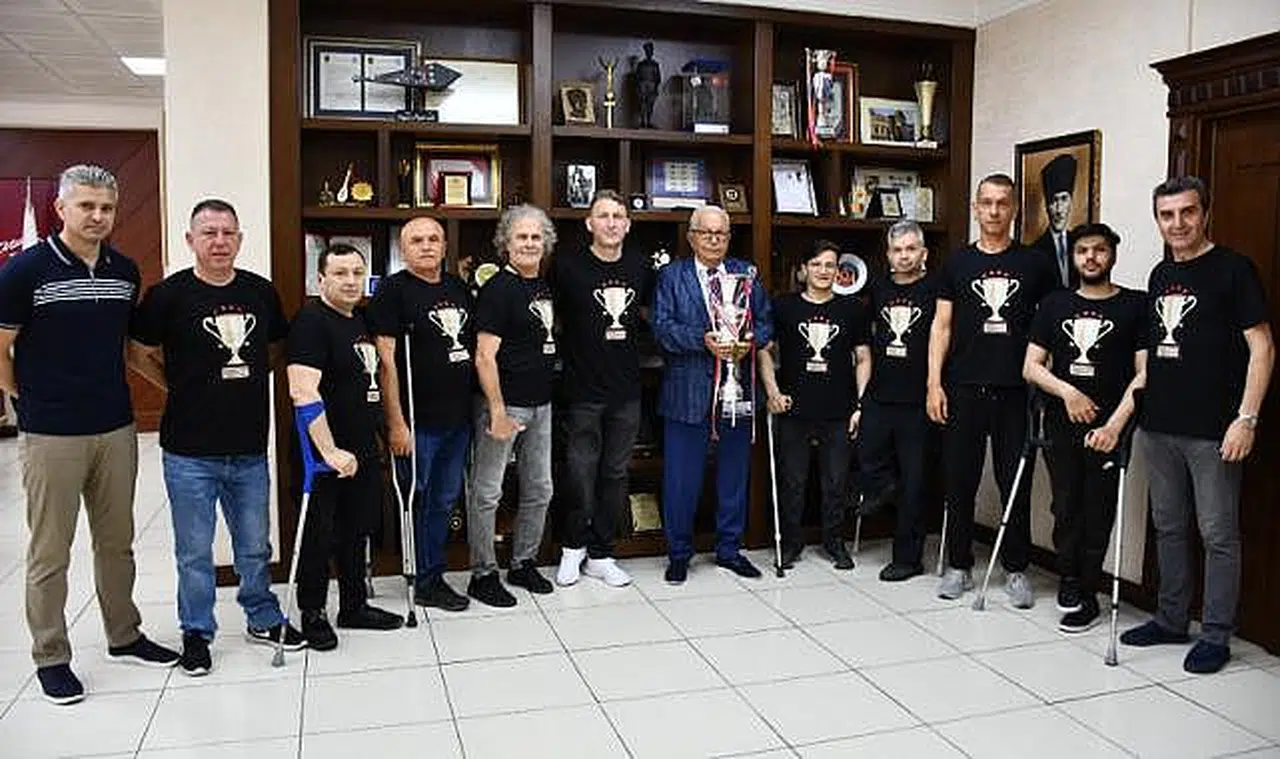 Türkiye Şampiyonu, Başkan Posbıyık'ı ziyaret etti