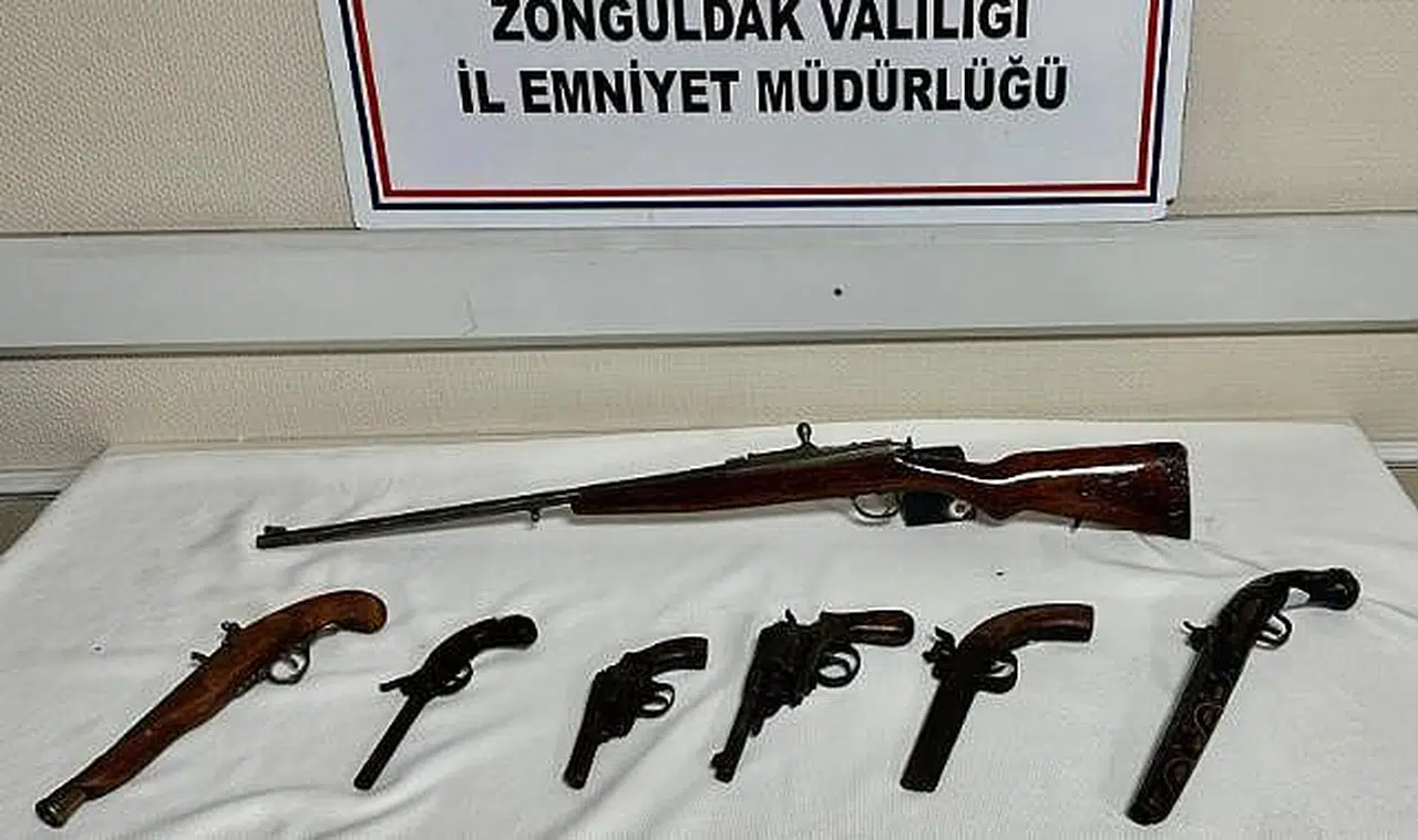 Polisten yasadışı silah ticareti operasyonu!