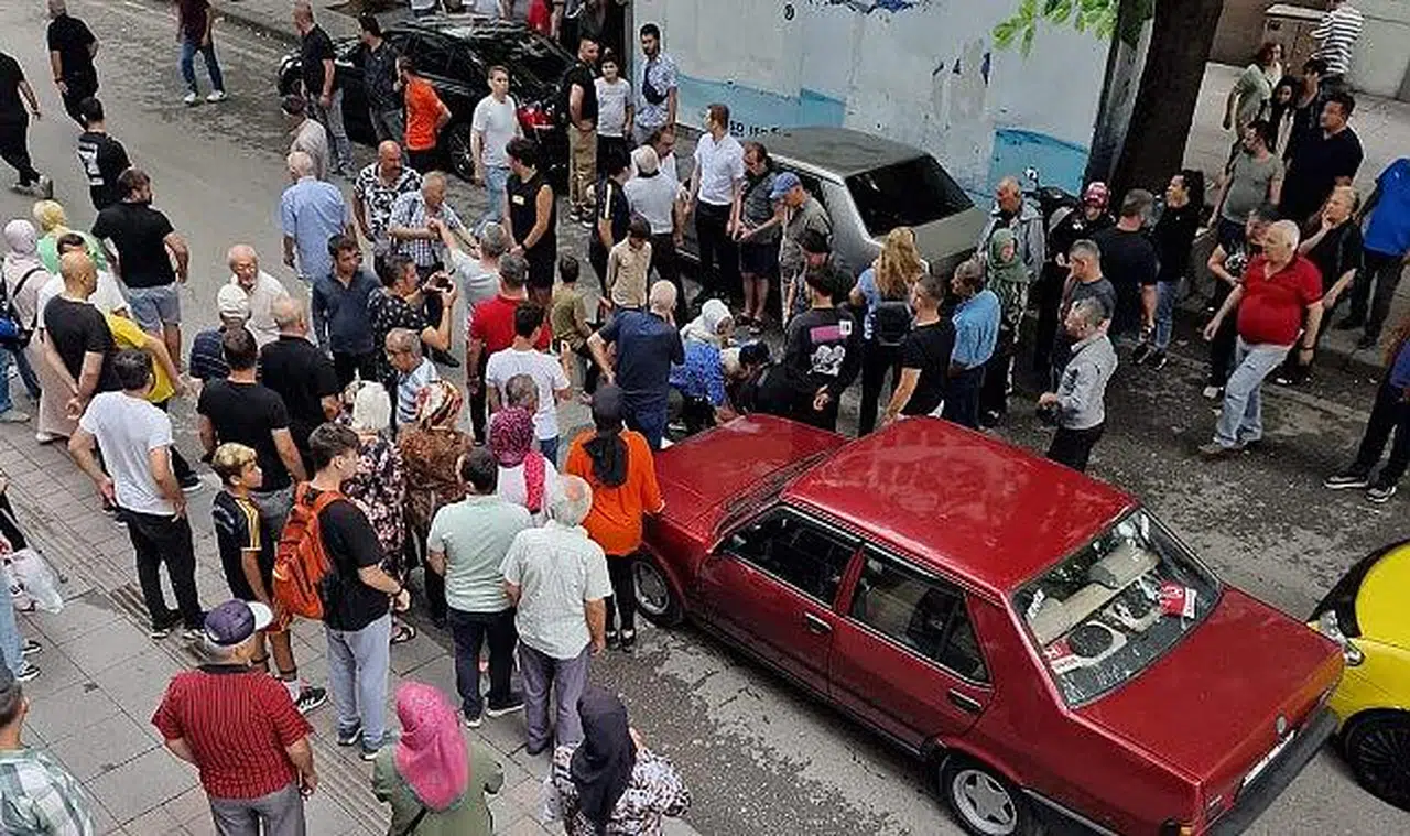 Otomobilin çarptığı kadın yaralandı