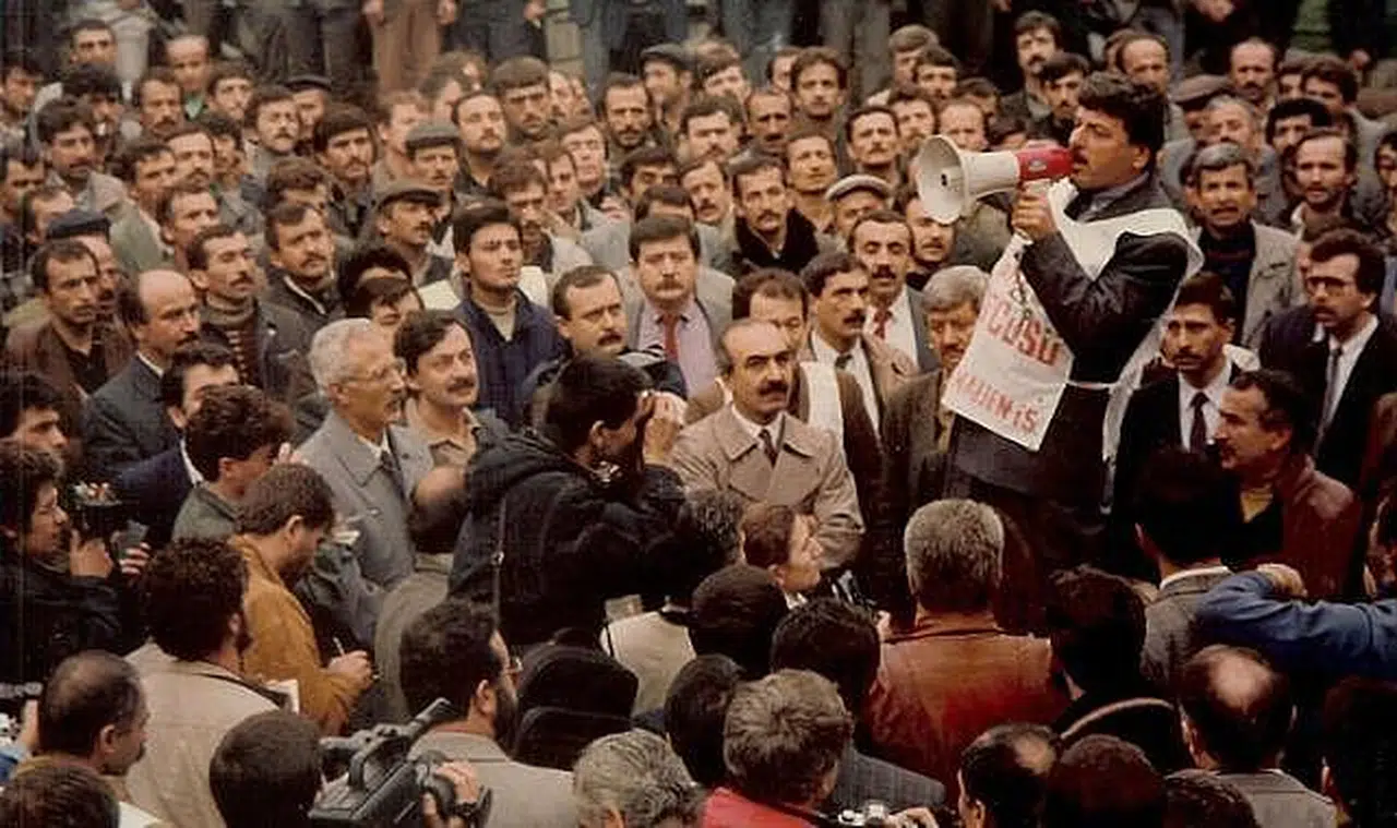 Şemsi Denizer mezarı başında anılacak!