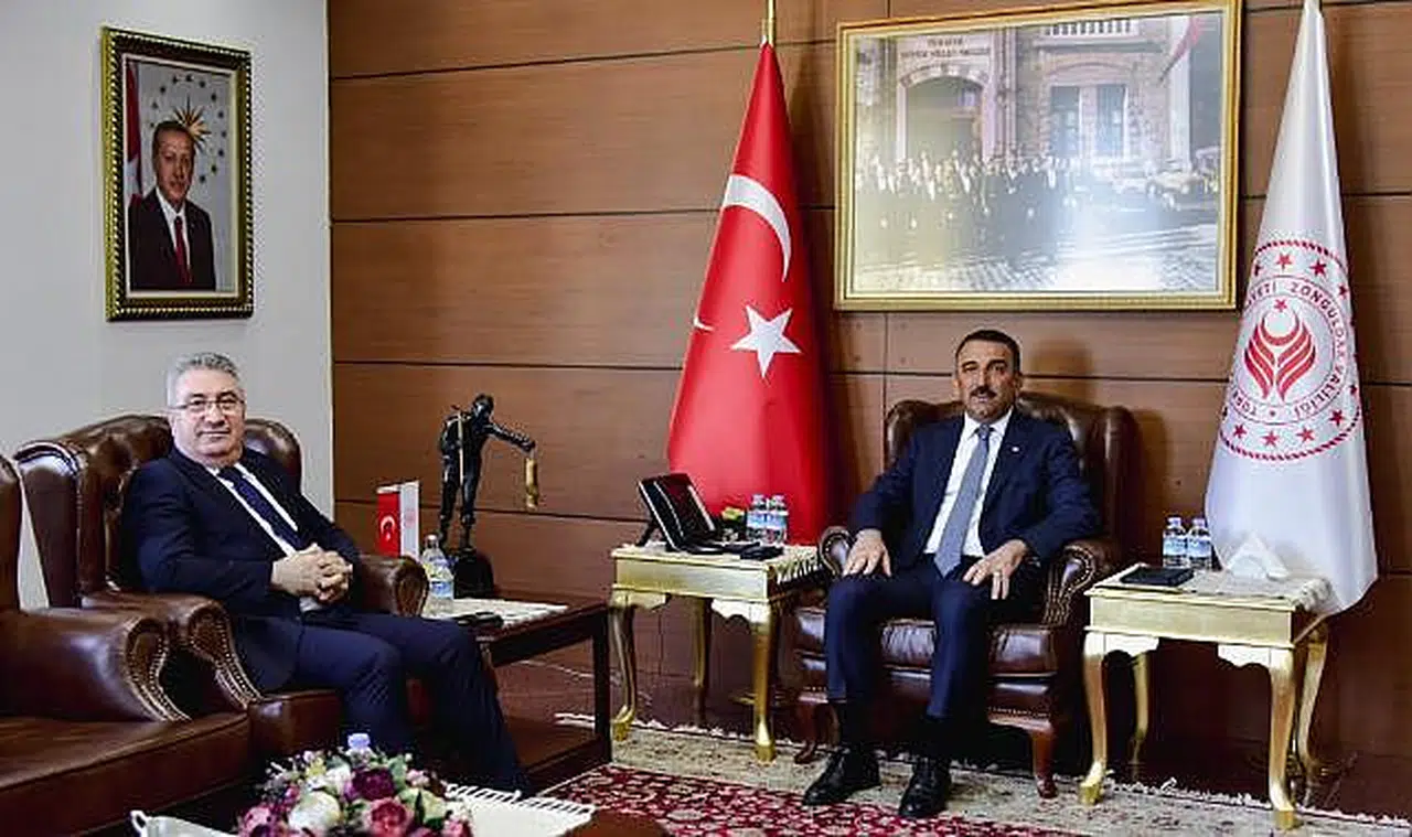 ERDEMİR Genel Müdürü Niyazi Aşkın Peker'den Vali Osman Hacıbektaşoğlu'na ziyaret