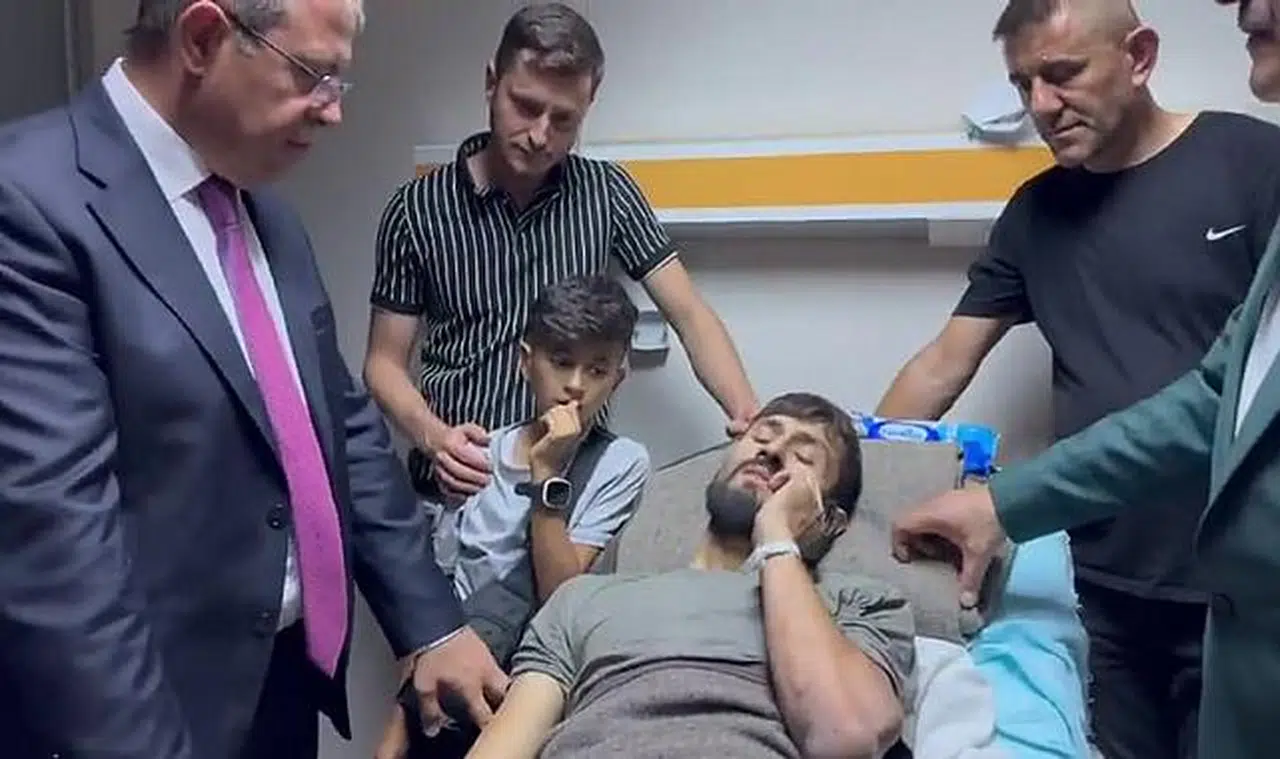 Faciadan yaralı kurtulan madenci Enerji Bakanı ile telefonda görüştü