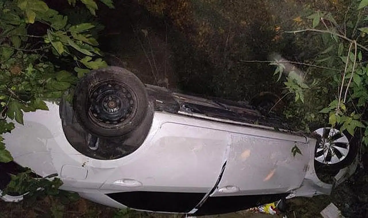 İçinde bebek olan otomobil Filyos çayına uçtu