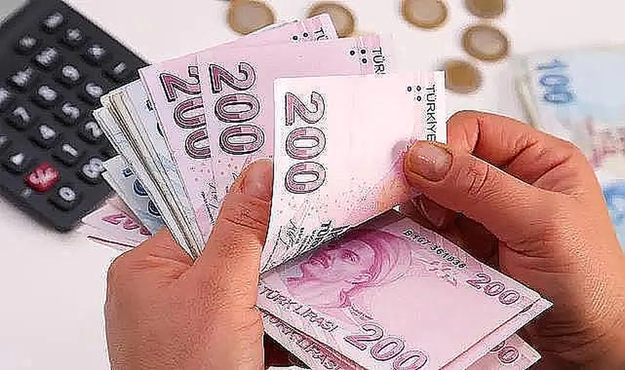 Memur zammı belli oldu: Kıdem tazminatı ve 65 yaş aylığı ne kadar oldu?