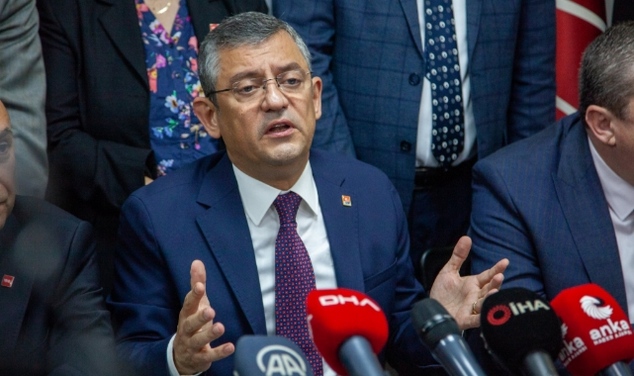 CHP'li Özel: Bu parti böyle kötü yönetilmeye devam ederse biz daha çok ağlayacağız