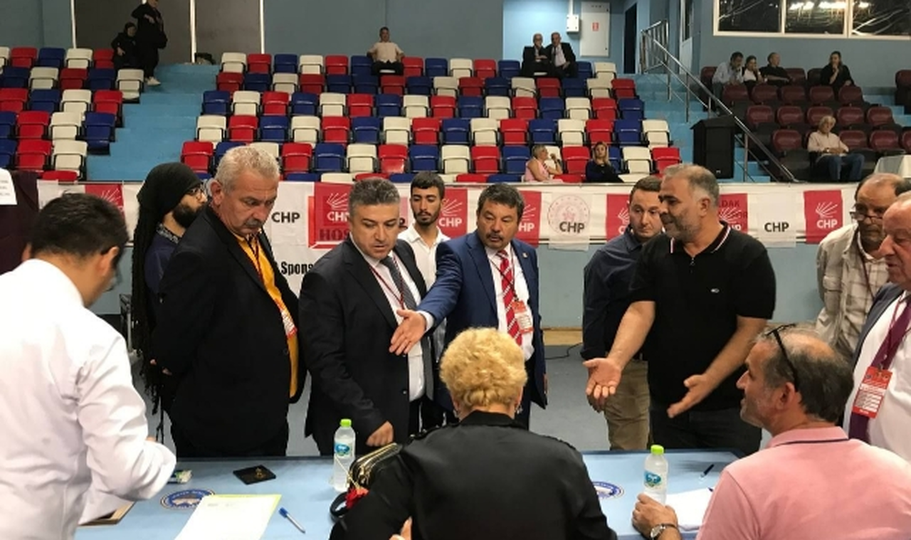 CHP'nin kongresinde sinirler gerildi!