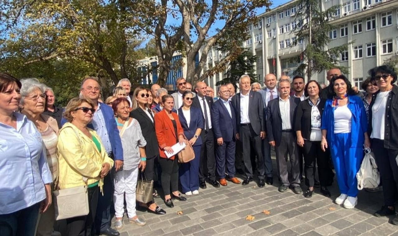 Devrim Dural mazbatasını aldı