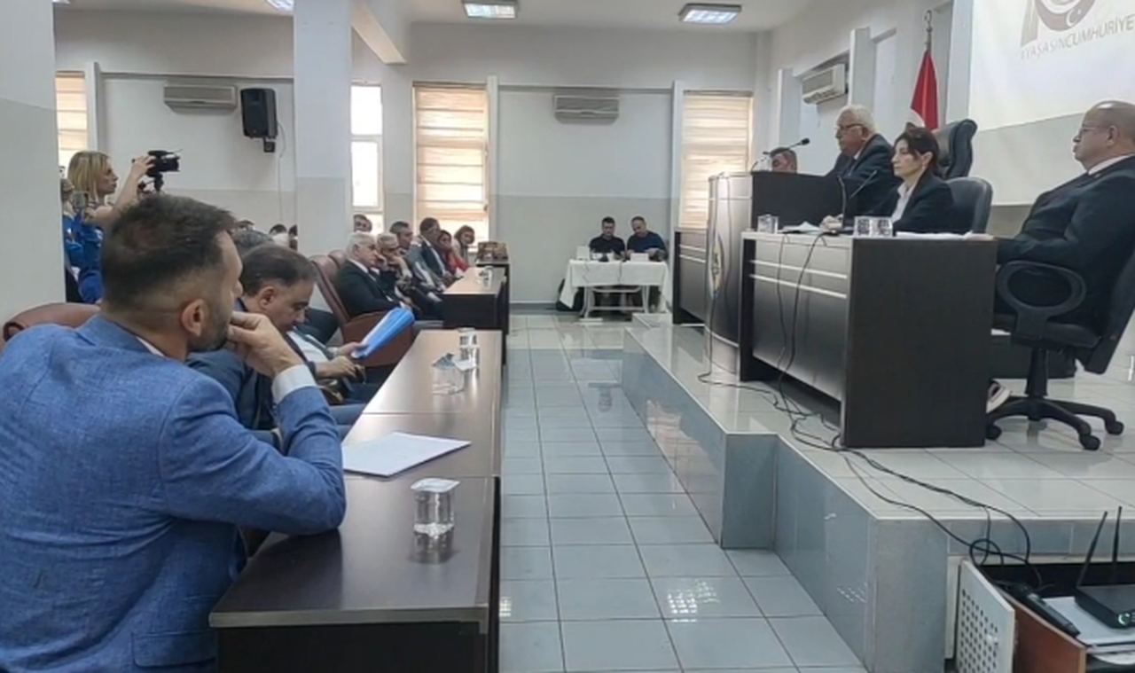 Ereğli Belediye Meclisi'nde kan aktı!
