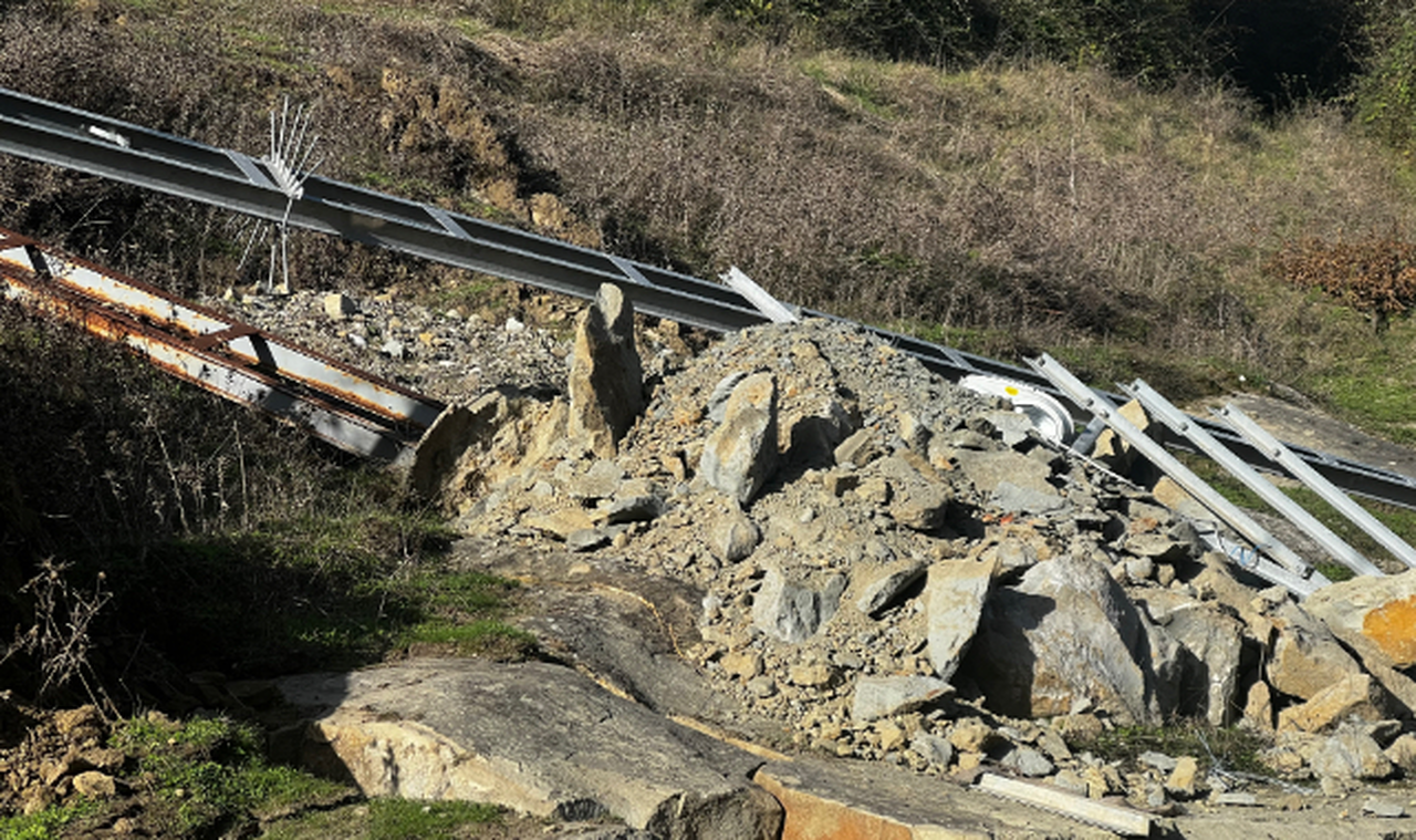 Zonguldak'ta  yağışlar sonrası heyelan meydana geldi