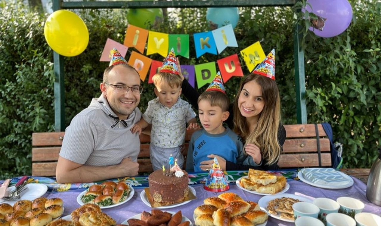 “İyi ki doğdun Atatürk’ün Torunu”