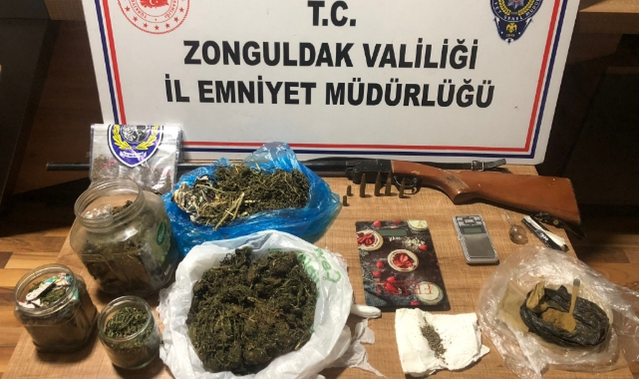 Kilolarca esrar ele geçirildi! Operasyonda ele geçirilenler pes dedirtti