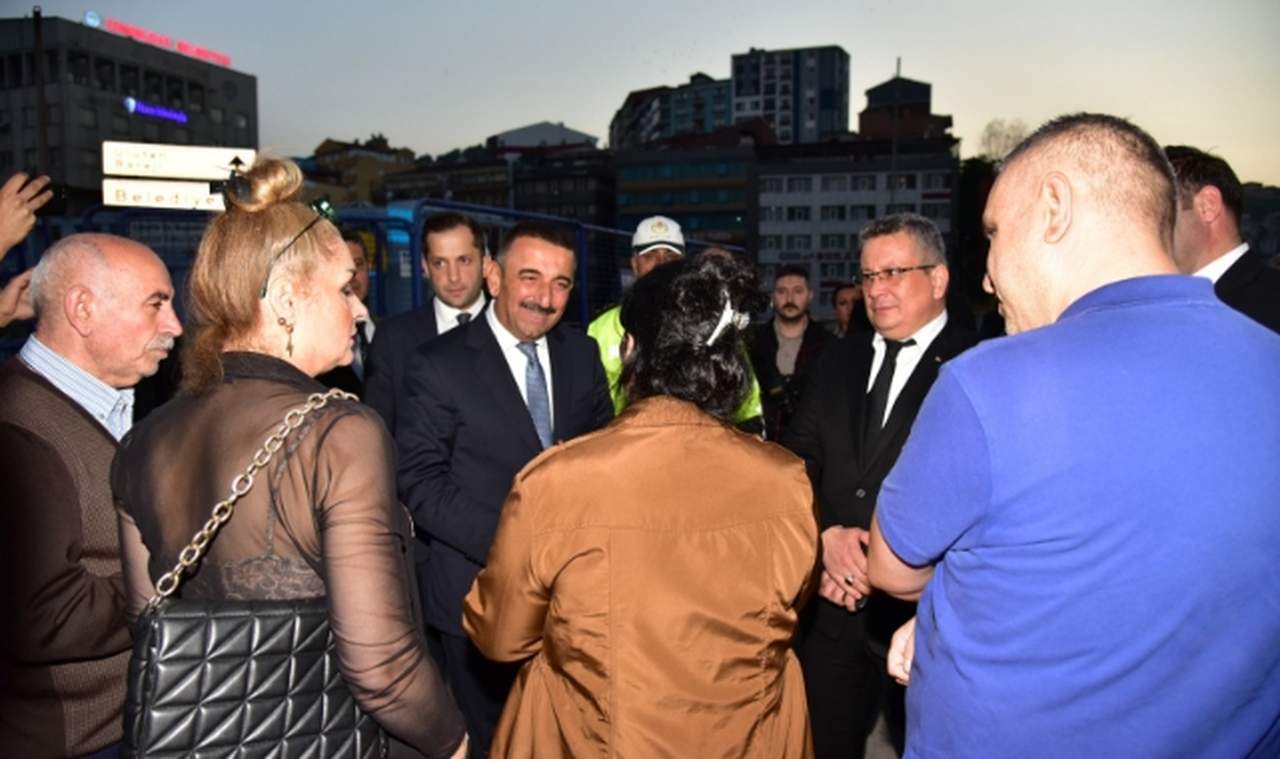 Yıkılmasın diye ettikleri isyan dükkan pazarlığına döndü