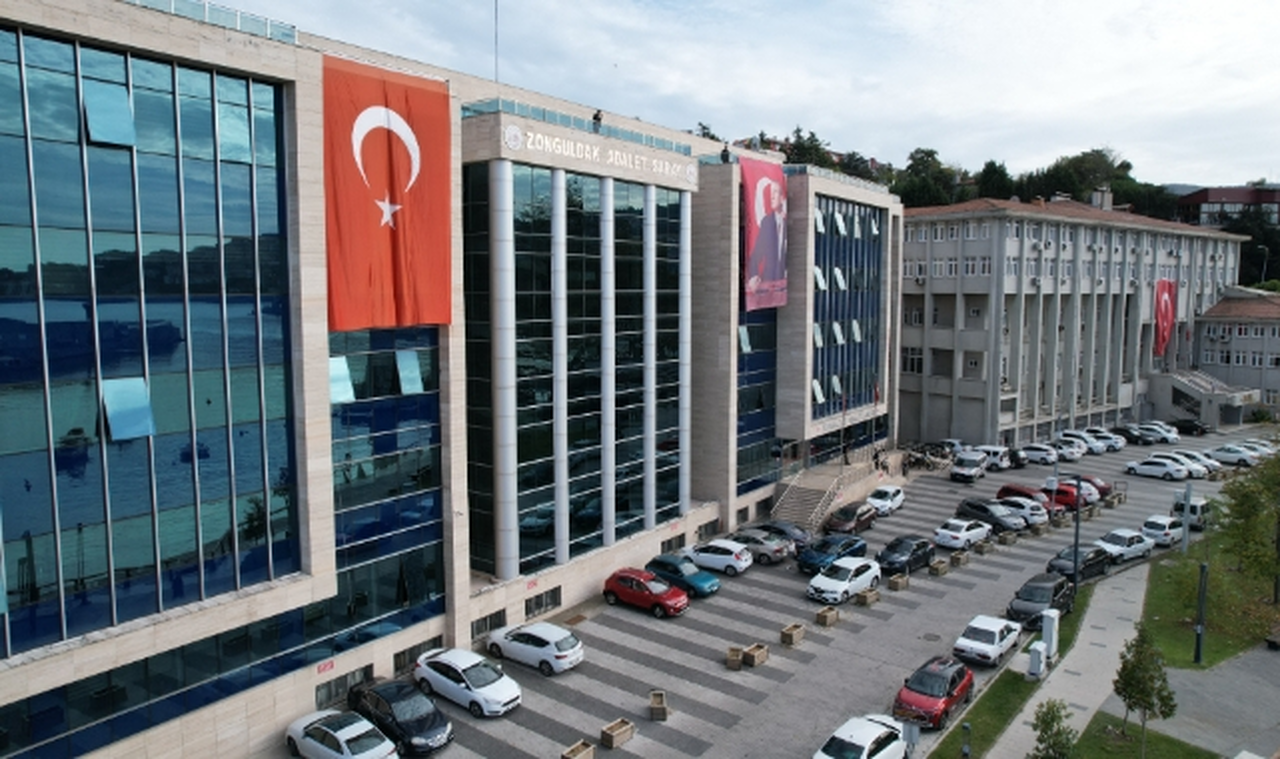 Zonguldak Adliyesi'nde 100. yıl coşkusu