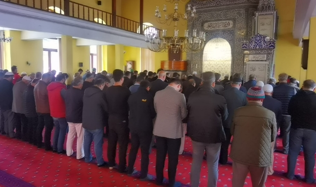 Zonguldak'ta Filistin için gıyabi cenaze namazı kılındı!
